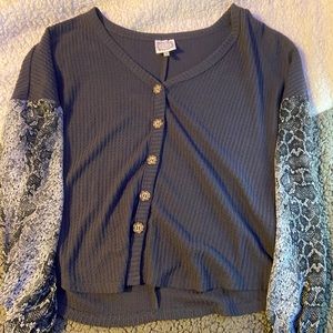 Not sure of brand, size small, gray